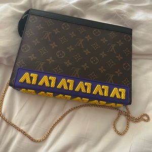 Louis Vuitton Puchette new Item of Lv  sold out everywhere